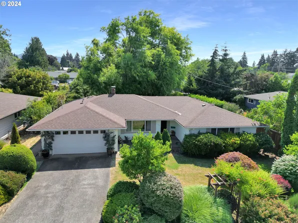 1631 Barton Dr, Eugene, OR 97404