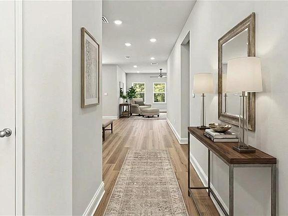 2nd image of 7618 Anglebrook Rd S