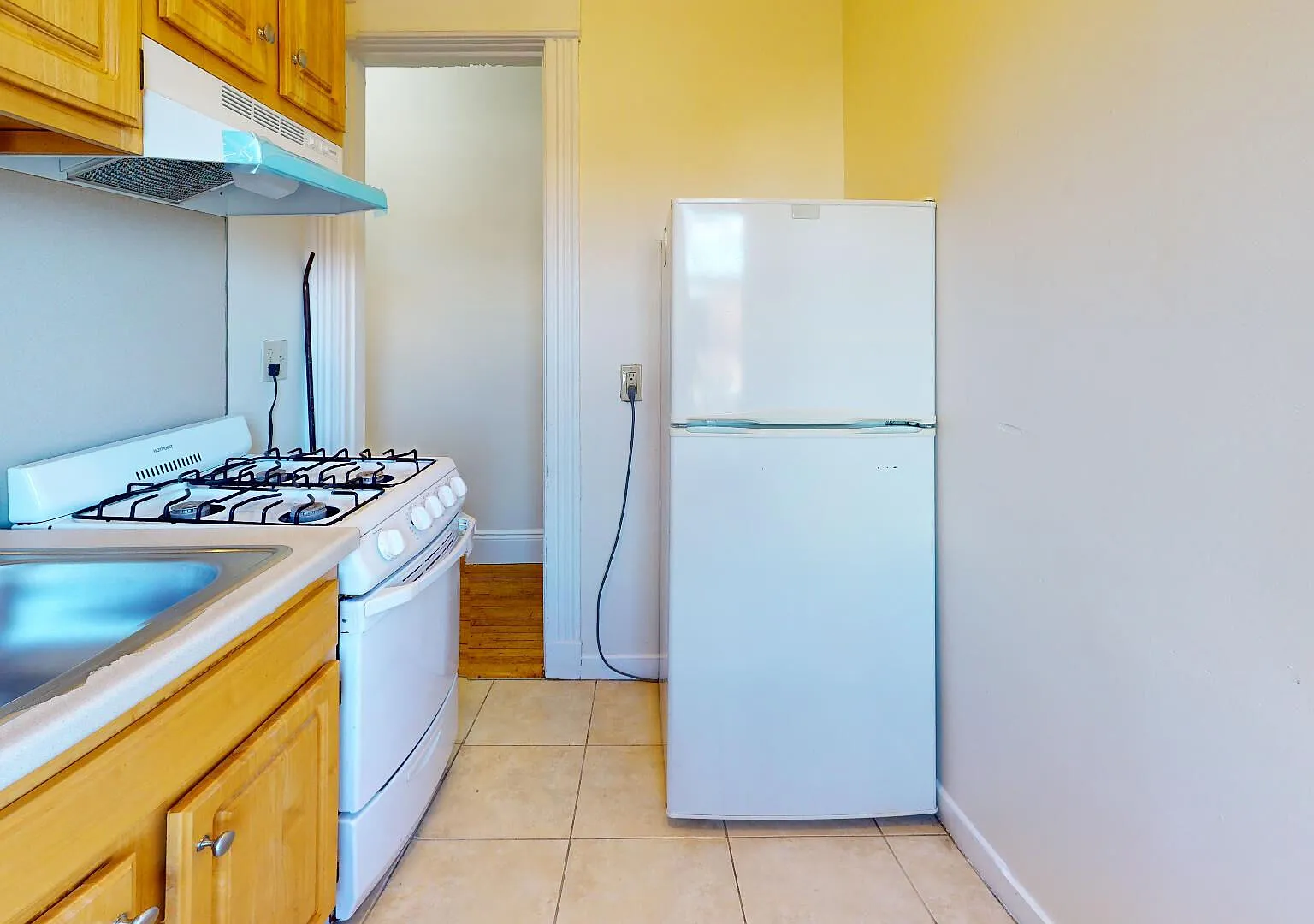 Commonwealth Apartments — Photo 3
