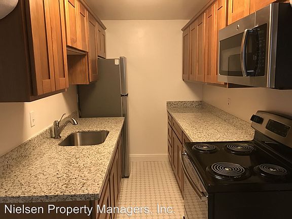 5th image of 1416 Q St APT 8