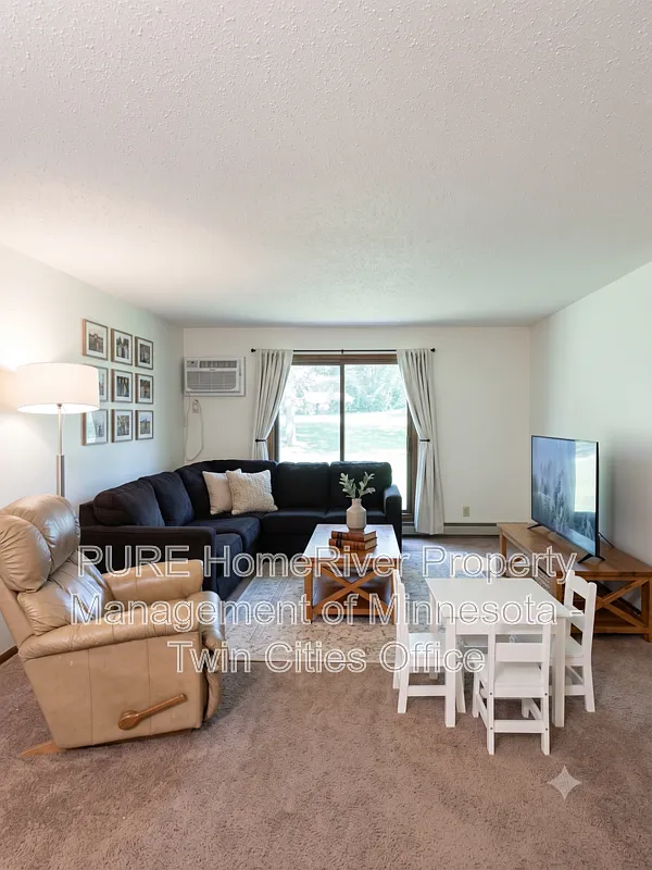 2 bed, 2.0 bath, 1100 sqft, $1,650 — Photo 3