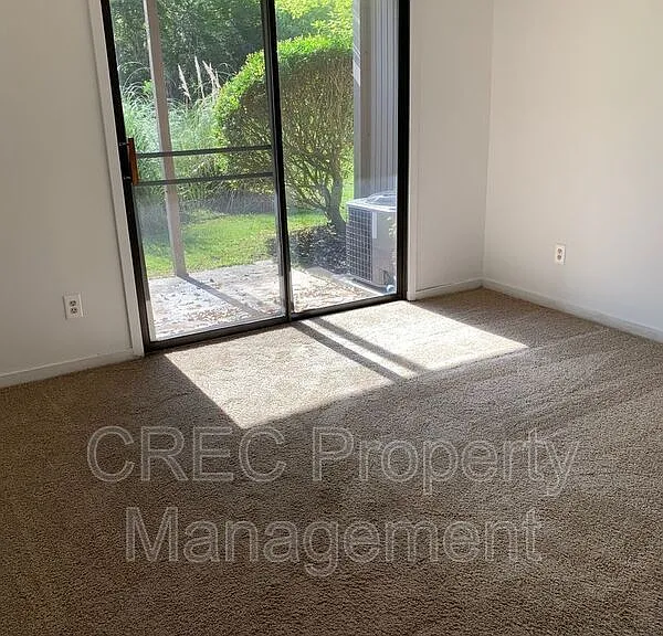 2736 Jobee Dr #3 — Photo 6