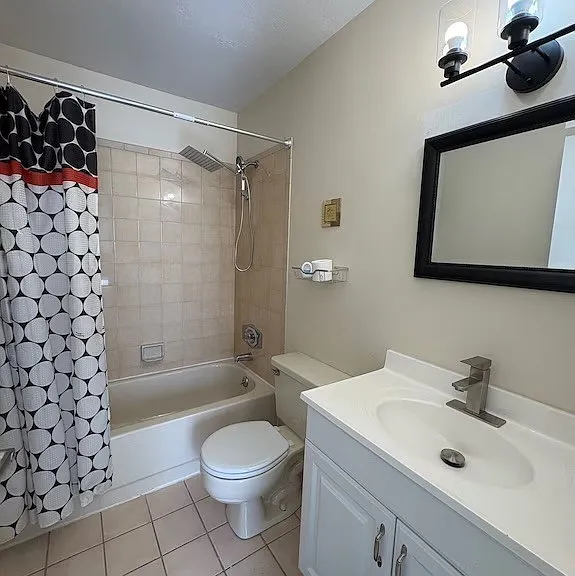 1005 SW 48th Ter #8 — Photo 28