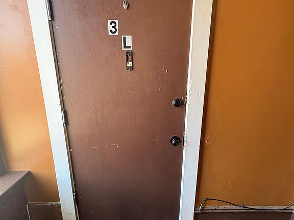 2nd image of 213 Worthington St APT 3L