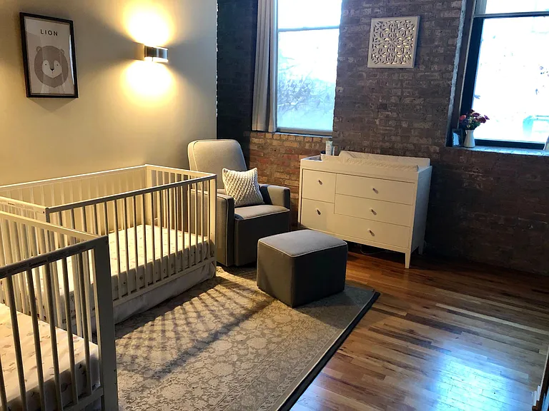 1751 N Western Ave #202 — Photo 10