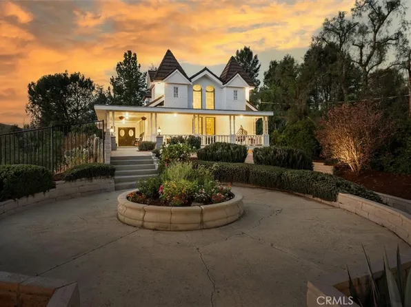 28933 Wagon Rd, Agoura Hills, CA 91301