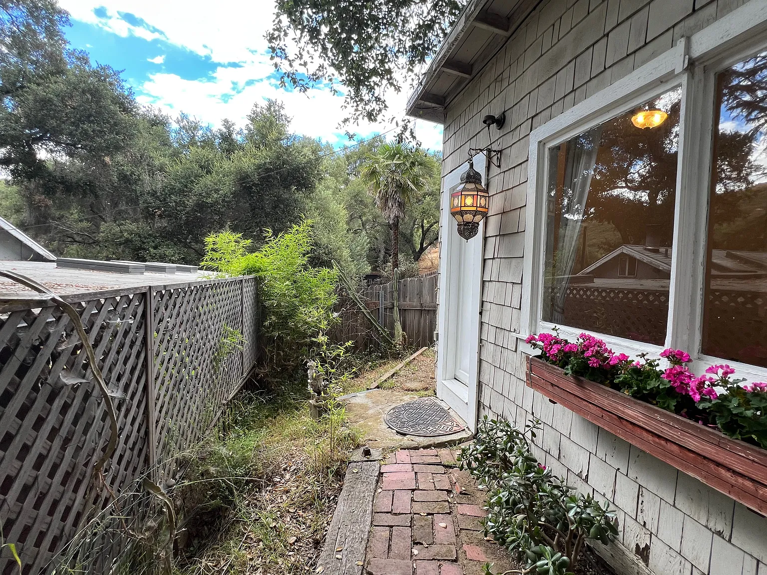 1262B N Topanga Canyon Blvd — Photo 1