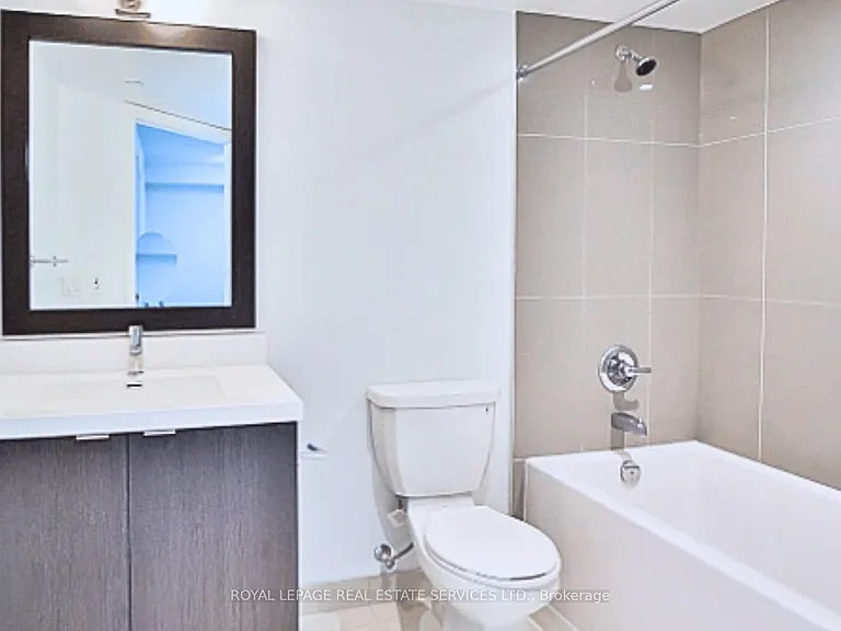 7 Mabelle Ave #803 — Photo 11