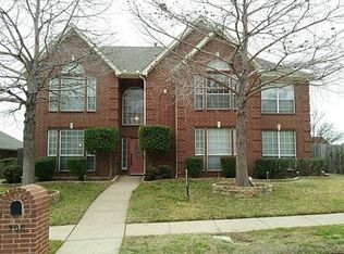 308 Springhill Dr, Hurst, TX 76054