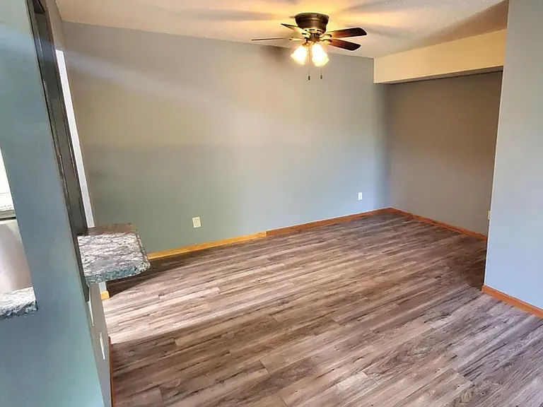 3420 Golfview Dr #121 — Photo 5