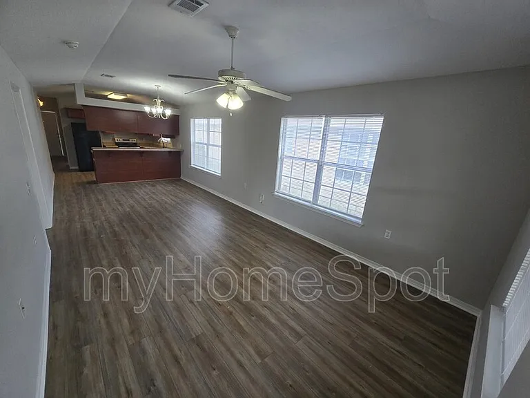 3115 Flintlock Dr — Photo 3