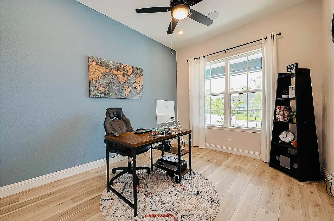 3 bed, 1900 sqft, $2,700 — Photo 3