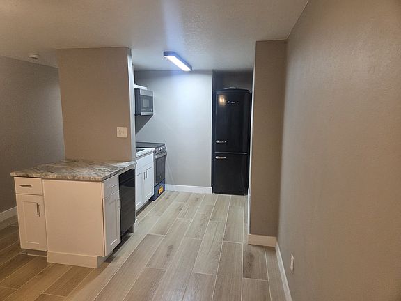 5th image of 918 S Pennsylvania St APT 106