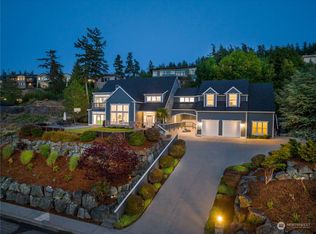 3015 W 3rd Pl, Anacortes, WA