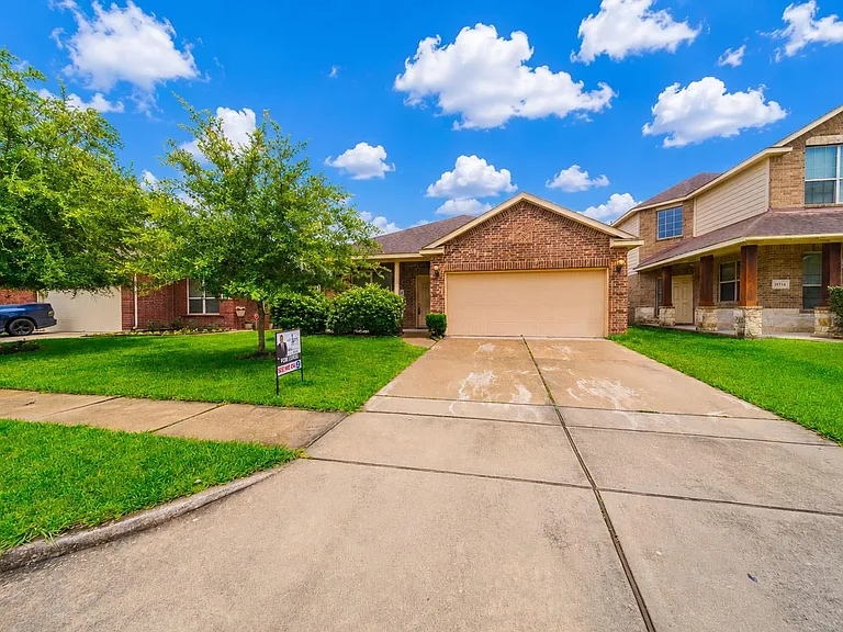 15718 Egret Field Ln — Photo 1