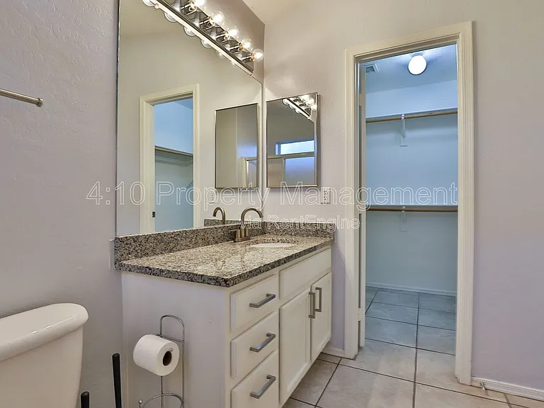 15606 N 33rd Pl — Photo 17
