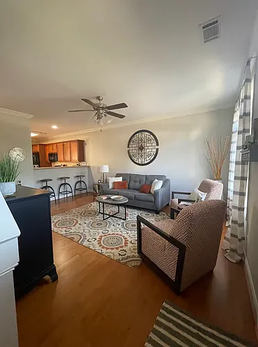 333 Arlington Ave Photo 1