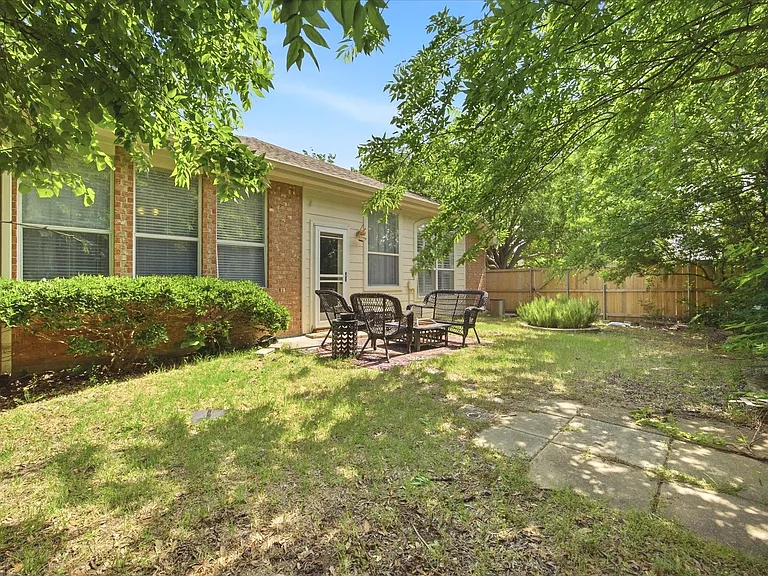 5101 Stonecrest Dr — Photo 12
