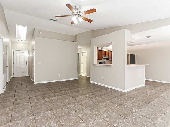 3rd image of 8338 Lakemont Dr