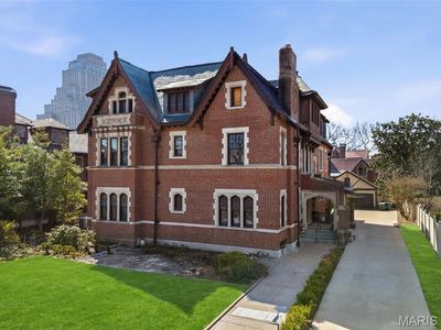 10 Portland Pl, Saint Louis, MO, 63108