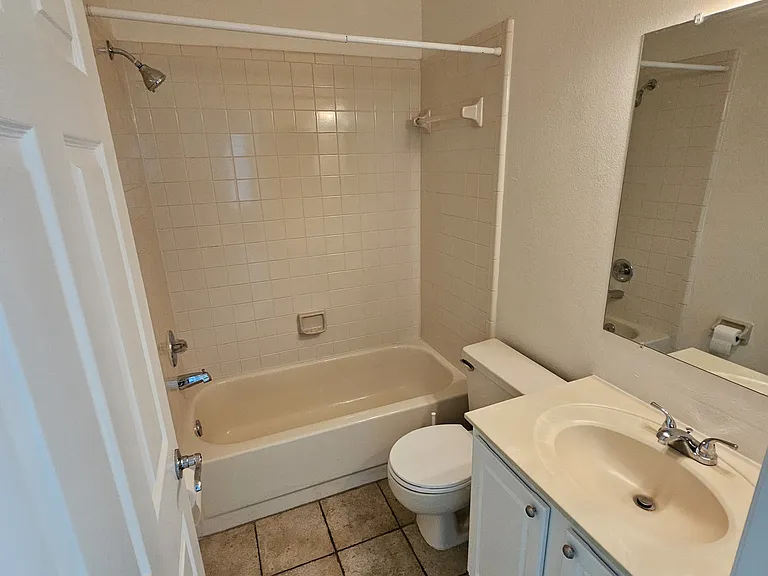 3154 S Semoran Blvd — Photo 10