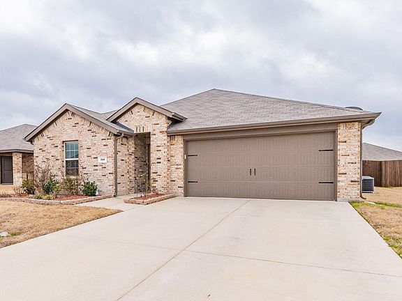 3rd image of 316 Shiplap Ln