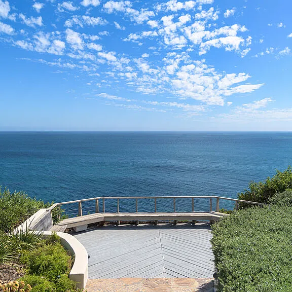 29020 Cliffside Dr — Photo 43