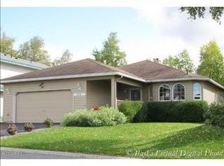 6830 Queens View Cir, Anchorage, AK 99504