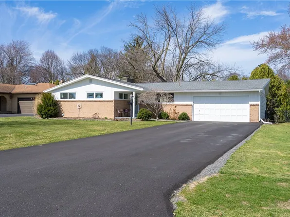 86 Maybrooke Rd, Rochester, NY 14618