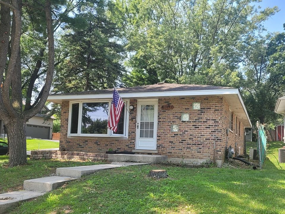 1st image of 15948 Grove Ave