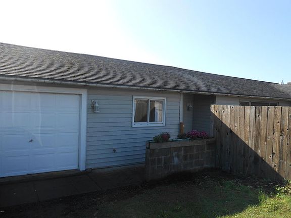 2nd image of 501 NW Brook St