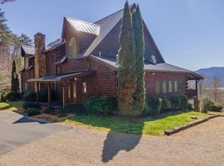 627 Windy Poplar Rd, Franklin, NC 28734