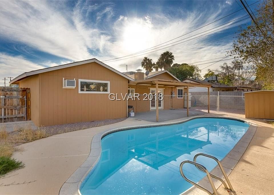 1st image of 872 King Richard Ave