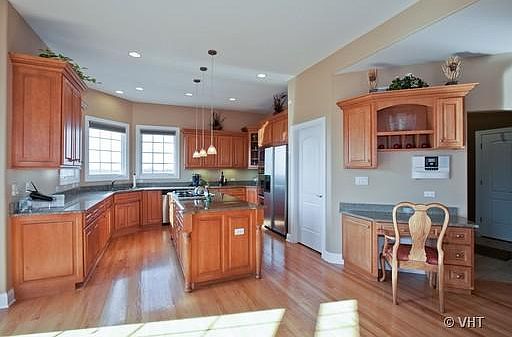 3rd image of 17039 Windsor Ct