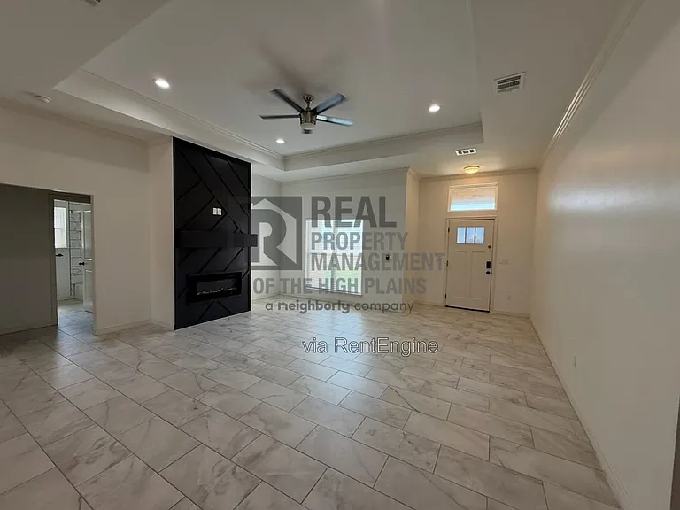 2109 Freedom Dr — Photo 5