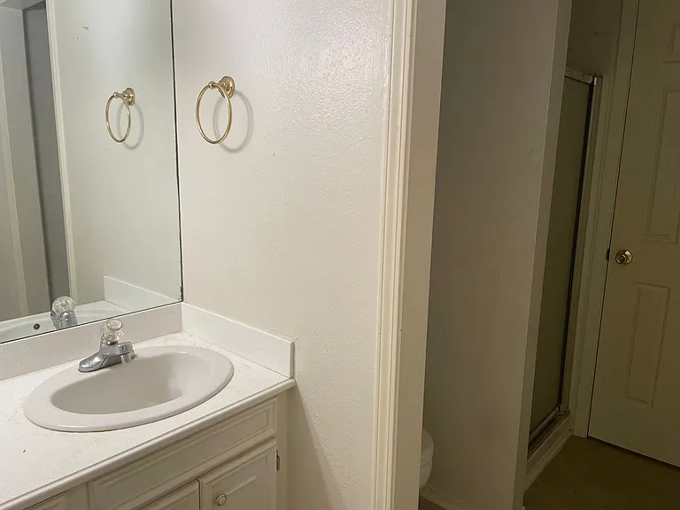 1408 Preston Ct — Photo 12