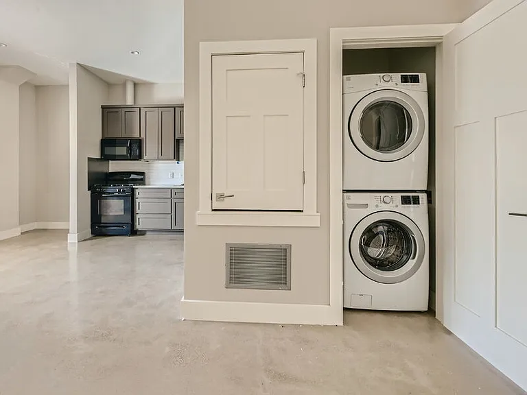 3523 Gonzales St #200 — Photo 10
