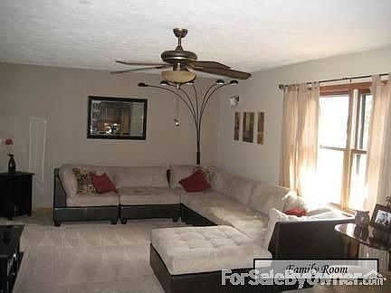2nd image of 508 Oakwood Dr