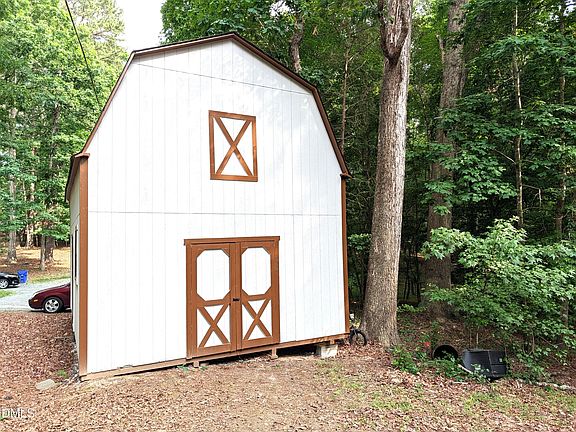 3rd image of 2229 Old State Highway 10