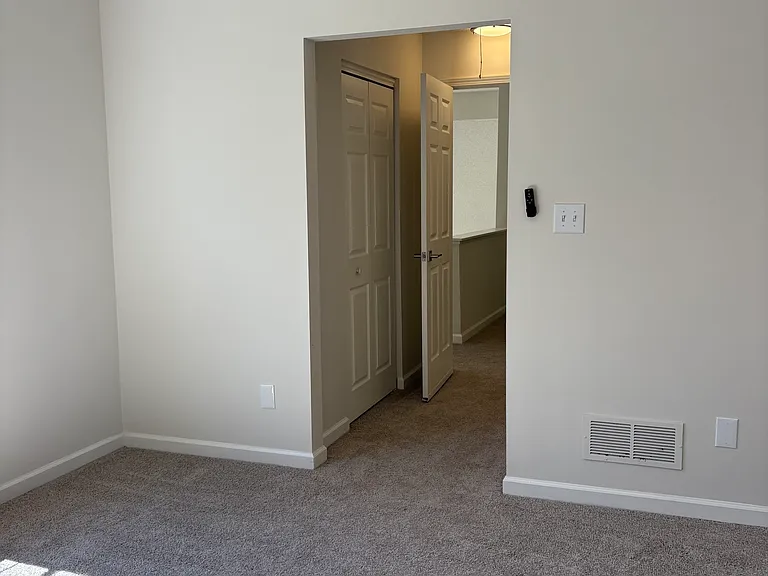 95 Prestwick Ln — Photo 22