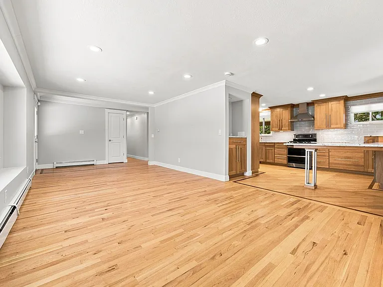2673 Taft St — Photo 18