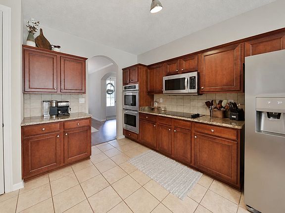 5th image of 5519 Chapel Meadow Cv