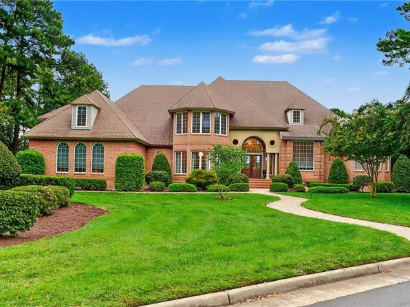 3068 Kline Dr, Virginia Beach, VA 23452