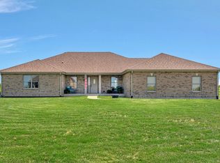 10791 Prairie Farm Rd, Grant Park, IL 60940