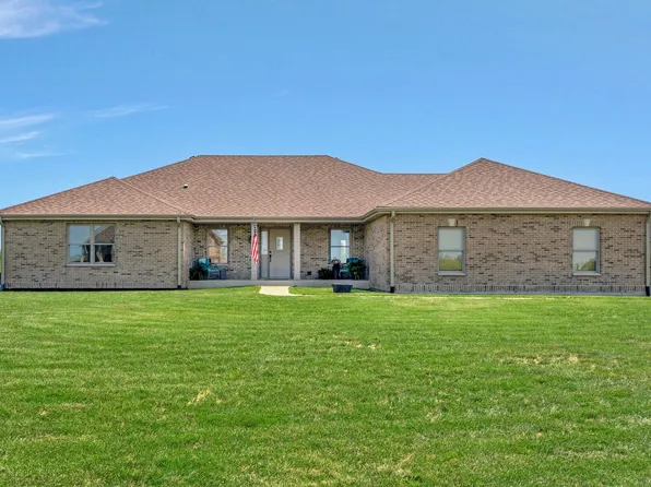 10791 Prairie Farm Rd, Grant Park, IL 60940