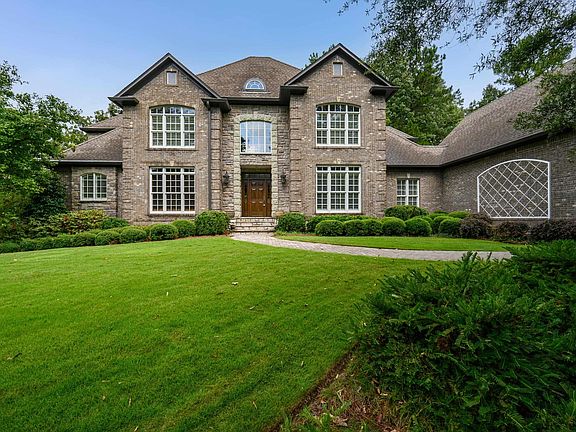 3rd image of 4020 Greystone Dr