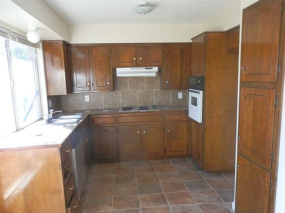 5th image of 7600 Beckwood Dr