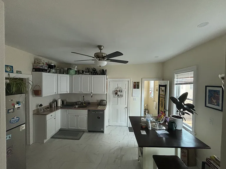 87 Beech St #3 — Photo 7