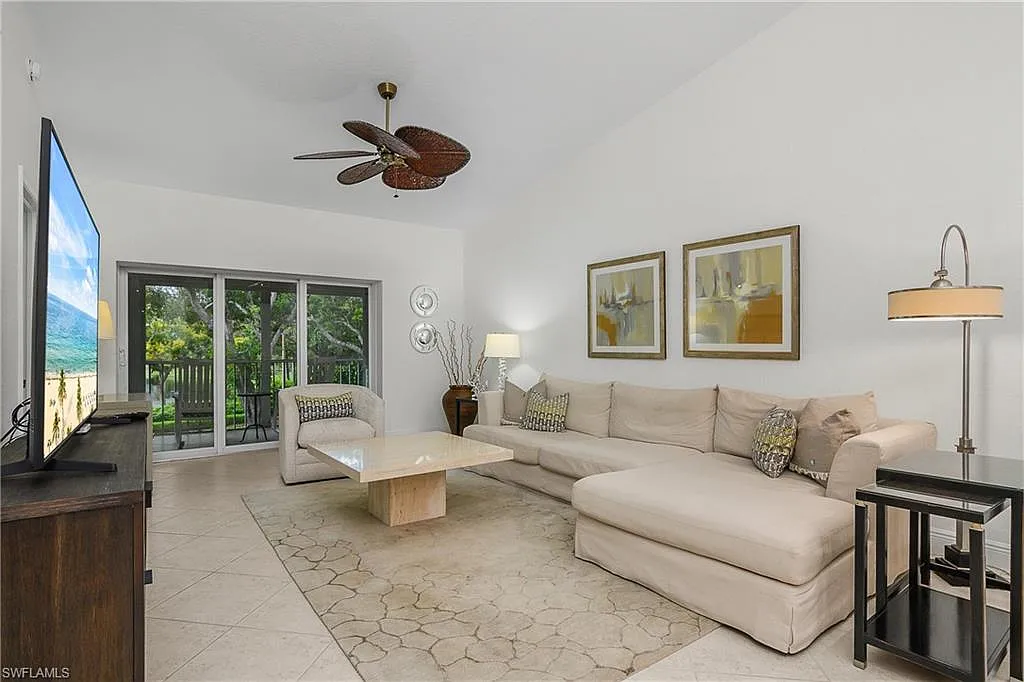 2 bed, 2.0 bath, 1462 sqft, $10,000 — Photo 4