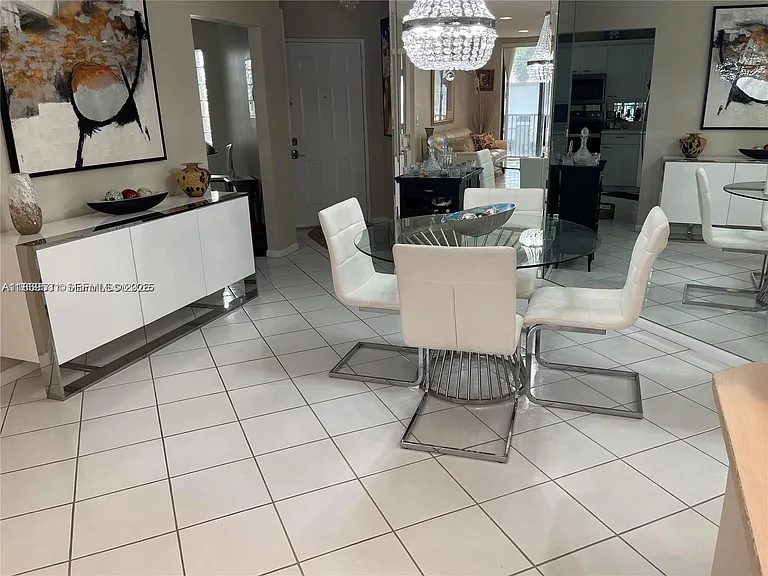 5133 Brisata Cir #L — Photo 12